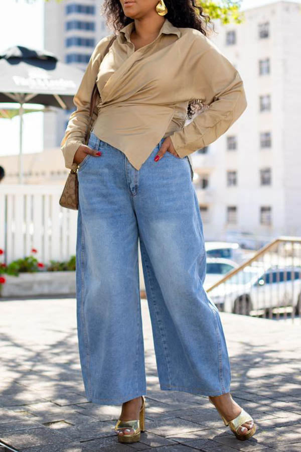 Classic Light Washed Wide Leg Jeans