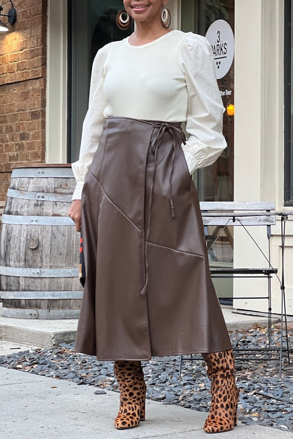 Stylish Faux Leather Belted Skirt 