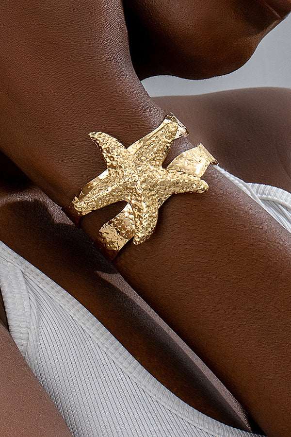 Elegant Alloy Starfish Open Bracelet