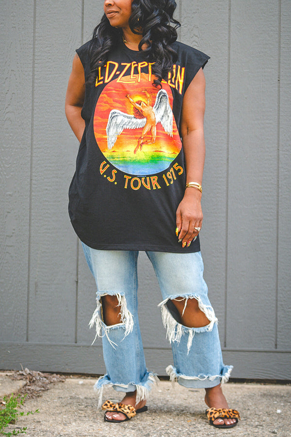 Casual Figure Graphic Round Neck T-shirt